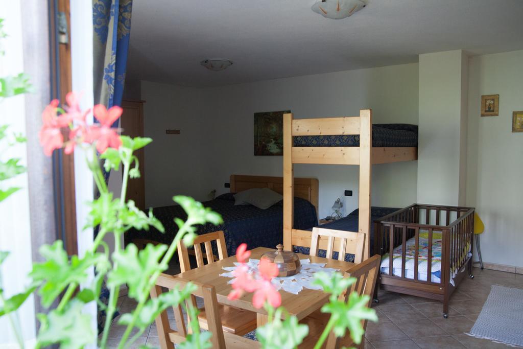Agriturismo Al Castagneto Vila Mazzo di Valtellina Exterior foto